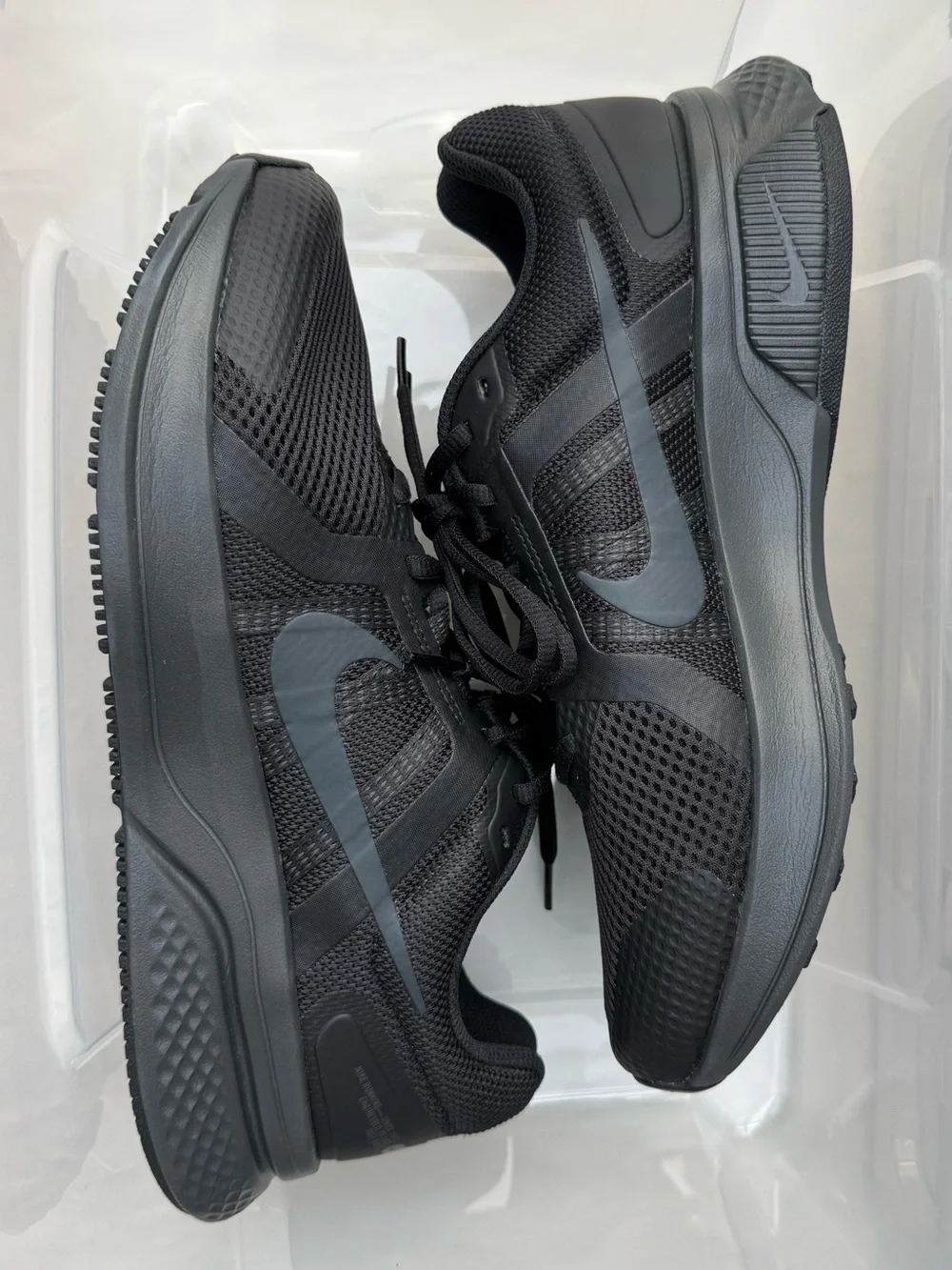 Nike Run Swift V2.0 - Black & Charcoal Men's Running Shoes - Size 9.5